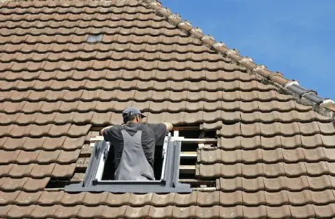 Pose de velux - L'Argentière-la-Bessée